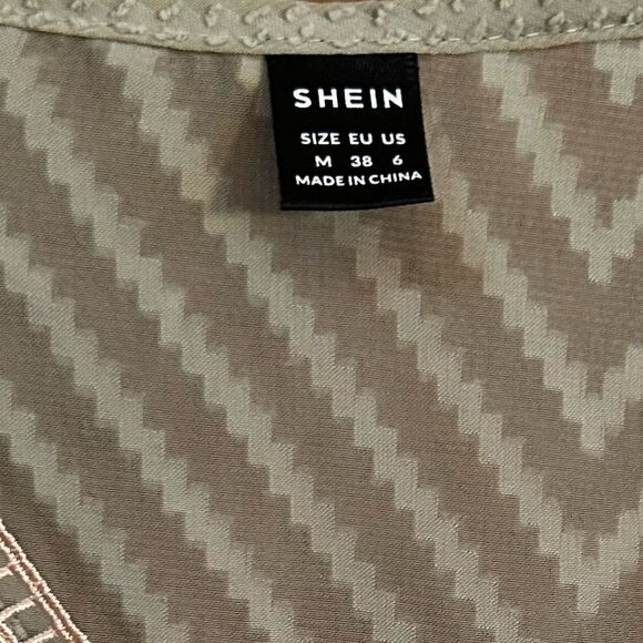 Chevron striped eye lit lace blouse - Picture 9 of 9